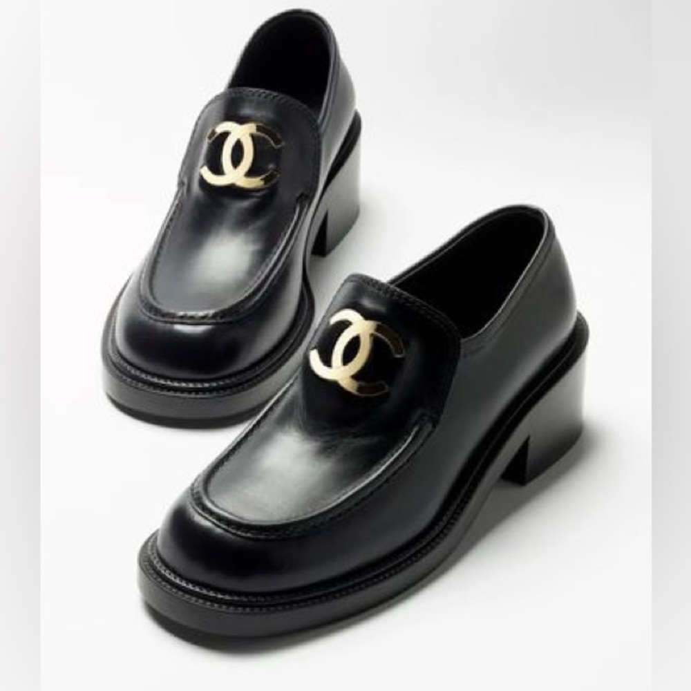 CHANEL LOAFERS BLOCK SHOES CC LOGO